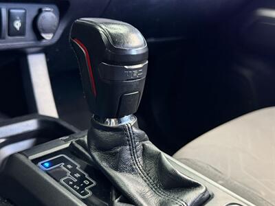 2019 Toyota Tacoma TRD Sport V6   - Photo 20 - Lennox, CA 90304