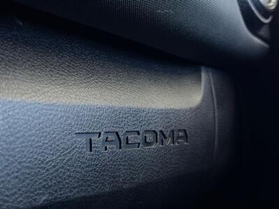2019 Toyota Tacoma TRD Sport V6   - Photo 22 - Lennox, CA 90304