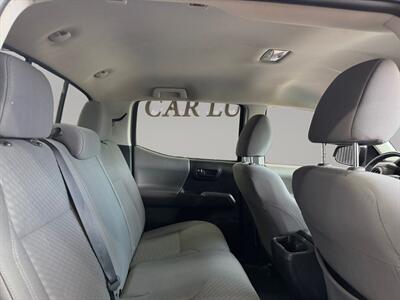2020 Toyota Tacoma SR5 V6   - Photo 22 - Lennox, CA 90304