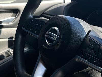 2022 Nissan Altima 2.5 SV   - Photo 19 - Lennox, CA 90304
