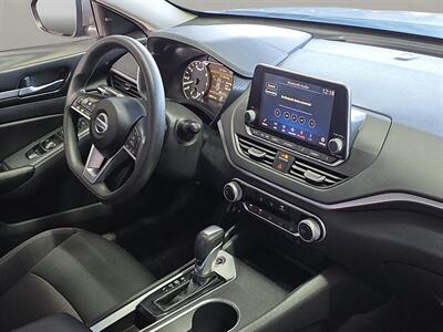 2022 Nissan Altima 2.5 SV   - Photo 11 - Lennox, CA 90304