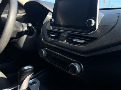 2022 Nissan Altima 2.5 SV   - Photo 18 - Lennox, CA 90304