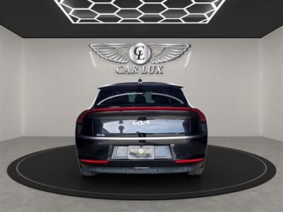 2022 Kia EV6 Wind   - Photo 6 - Lennox, CA 90304