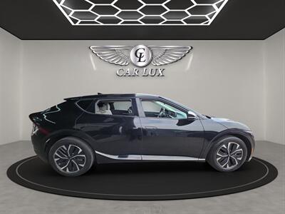 2022 Kia EV6 Wind   - Photo 8 - Lennox, CA 90304