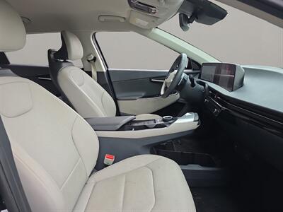 2022 Kia EV6 Wind   - Photo 15 - Lennox, CA 90304