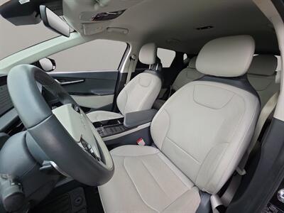 2022 Kia EV6 Wind   - Photo 17 - Lennox, CA 90304
