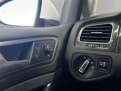 2019 Volkswagen e-Golf SEL Premium - Photo 21 - Lennox, CA 90304