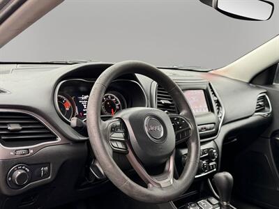 2021 Jeep Cherokee Latitude   - Photo 17 - Lennox, CA 90304