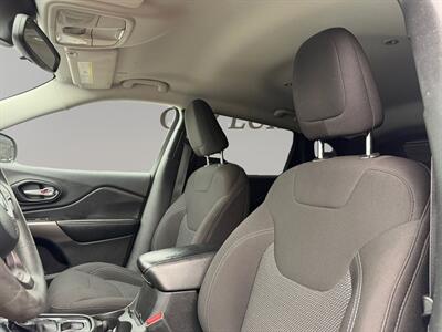 2021 Jeep Cherokee Latitude   - Photo 9 - Lennox, CA 90304