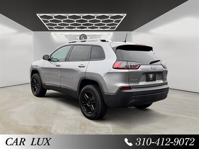 2021 Jeep Cherokee Latitude   - Photo 3 - Lennox, CA 90304