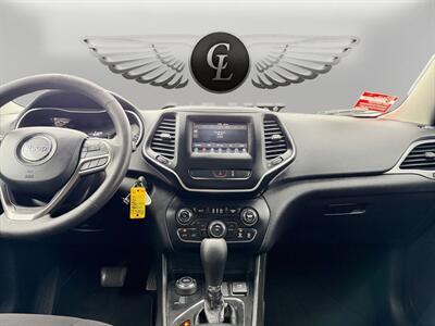 2021 Jeep Cherokee Latitude   - Photo 11 - Lennox, CA 90304