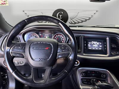 2015 Dodge Challenger SXT   - Photo 10 - Lennox, CA 90304