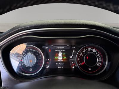 2015 Dodge Challenger SXT   - Photo 17 - Lennox, CA 90304