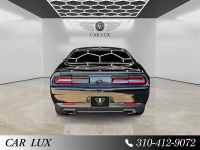 2015 Dodge Challenger SXT   - Photo 4 - Lennox, CA 90304