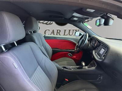 2015 Dodge Challenger SXT   - Photo 14 - Lennox, CA 90304