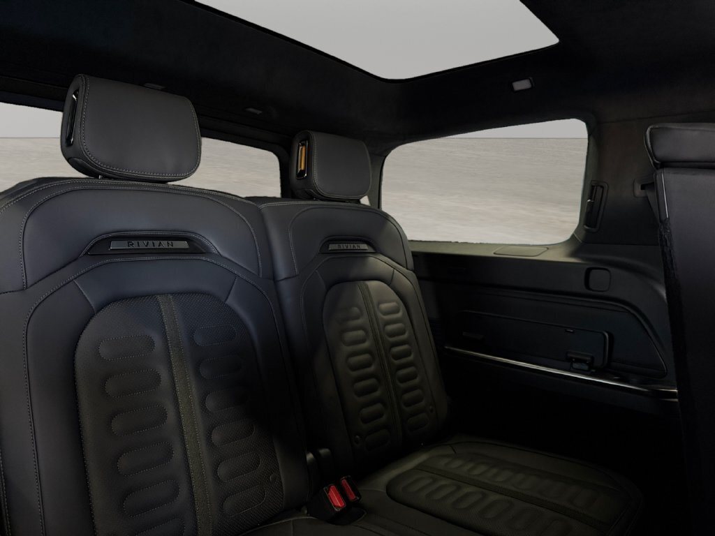 2025 Rivian R1S Adventure Dual Motor Standard Pack - Photo 28 - Lennox, CA 90304