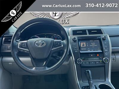 2015 Toyota Camry Hybrid XLE   - Photo 14 - Lennox, CA 90304