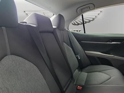 2021 Toyota Camry Hybrid LE   - Photo 22 - Lennox, CA 90304