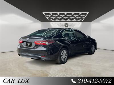 2021 Toyota Camry Hybrid LE   - Photo 5 - Lennox, CA 90304