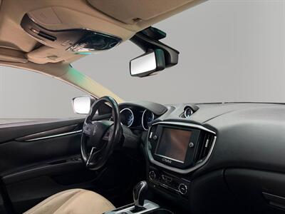 2016 Maserati Ghibli   - Photo 16 - Lennox, CA 90304