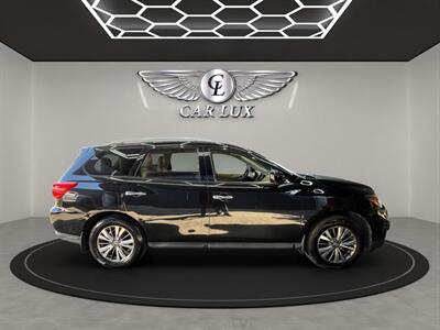 2018 Nissan Pathfinder SL   - Photo 8 - Lennox, CA 90304