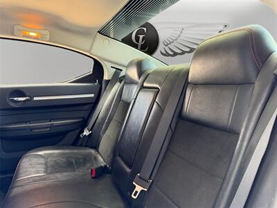 2009 Dodge Charger R/T - Photo 13 - Lennox, CA 90304