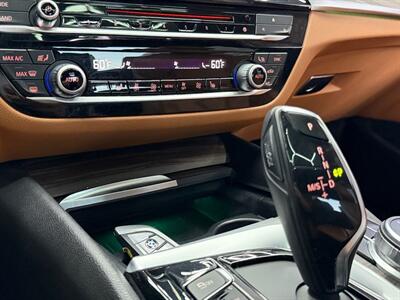 2018 BMW 540i   - Photo 22 - Lennox, CA 90304