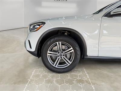2020 Mercedes-Benz GLC GLC 300   - Photo 14 - Lennox, CA 90304