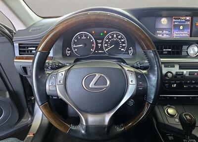 2015 Lexus ES 350   - Photo 10 - Lennox, CA 90304