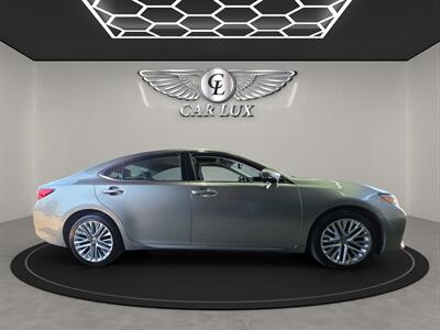 2015 Lexus ES 350   - Photo 8 - Lennox, CA 90304