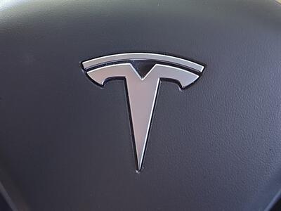 2023 Tesla Model Y Long Range   - Photo 13 - Lennox, CA 90304