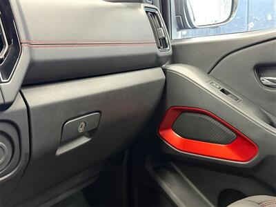 2025 Nissan Frontier PRO-X   - Photo 16 - Lennox, CA 90304