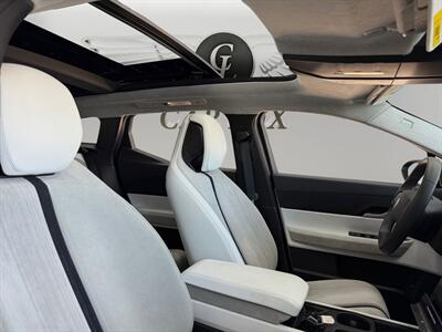 2023 Fisker Ocean Extreme - Photo 15 - Lennox, CA 90304