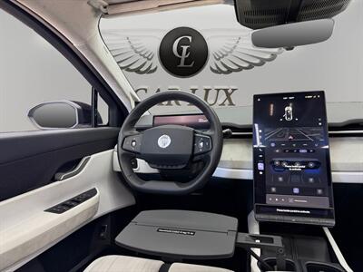 2023 Fisker Ocean Extreme - Photo 10 - Lennox, CA 90304