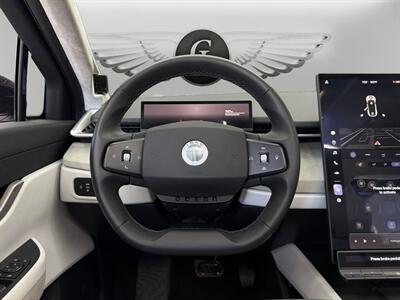 2023 Fisker Ocean Extreme - Photo 12 - Lennox, CA 90304