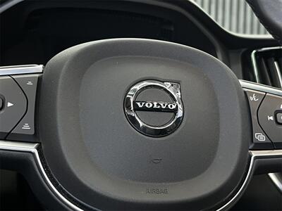 2024 Volvo XC60 B5 Core - Photo 22 - Lennox, CA 90304