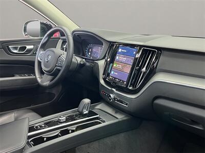 2024 Volvo XC60 B5 Core - Photo 18 - Lennox, CA 90304