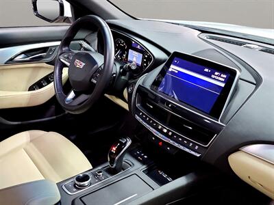 2022 Cadillac CT5 Luxury   - Photo 16 - Lennox, CA 90304