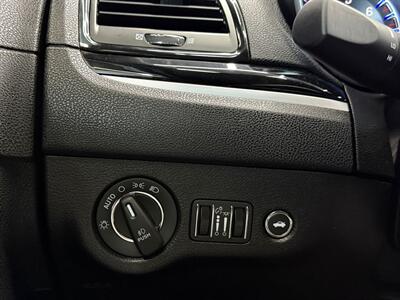 2021 Chrysler 300 Series S - Photo 18 - Lennox, CA 90304