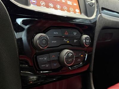 2021 Chrysler 300 Series S - Photo 22 - Lennox, CA 90304