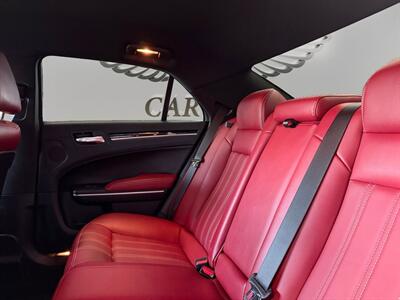 2021 Chrysler 300 Series S - Photo 13 - Lennox, CA 90304