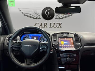 2021 Chrysler 300 Series S - Photo 10 - Lennox, CA 90304