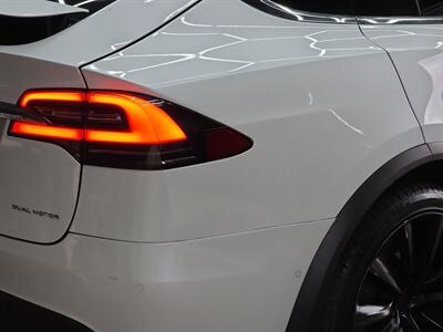 2019 Tesla Model X Long Range   - Photo 30 - Lennox, CA 90304