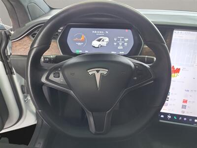 2020 Tesla Model X Long Range Plus   - Photo 11 - Lennox, CA 90304