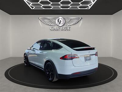 2020 Tesla Model X Long Range Plus   - Photo 5 - Lennox, CA 90304