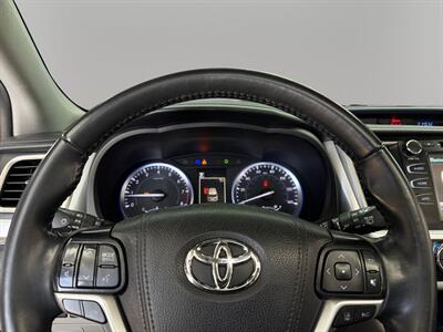 2019 Toyota Highlander XLE - Photo 20 - Lennox, CA 90304