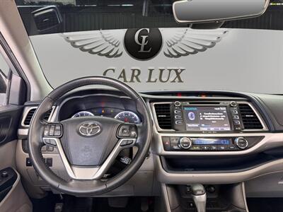 2019 Toyota Highlander XLE - Photo 10 - Lennox, CA 90304