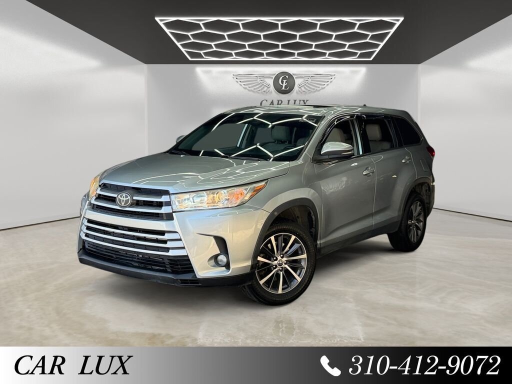 2019 Toyota Highlander XLE   - Photo 1 - Lennox, CA 90304