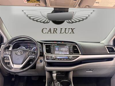 2019 Toyota Highlander XLE - Photo 11 - Lennox, CA 90304