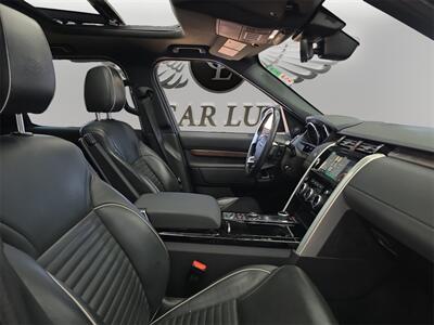2017 Land Rover Discovery HSE   - Photo 15 - Lennox, CA 90304